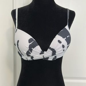 BRAND NEW Bikini Top